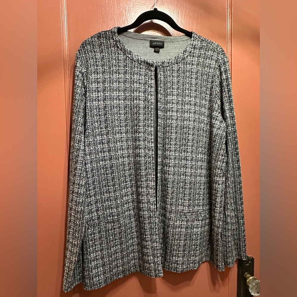 J Jill, cardigan/ 3 clasps , pockets( sewed shut) / rayon Lyrica spandex